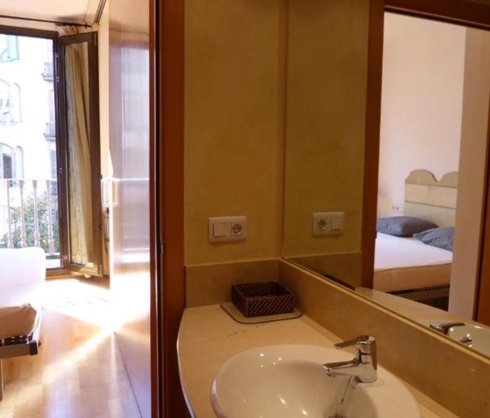 バルセロナSweet Bcn Rambla 48アパートメント エクステリア 写真